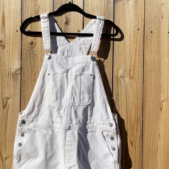 Take 50% OFF- Old Navy SlouchyStraight Non Stretch Overall White Jeans, Size-L - Picture 3 of 11